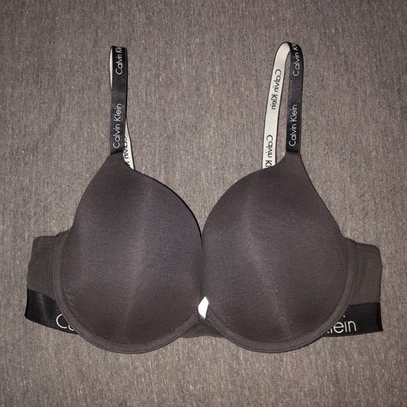 Grey Calvin Klein bra - Picture 2 of 3